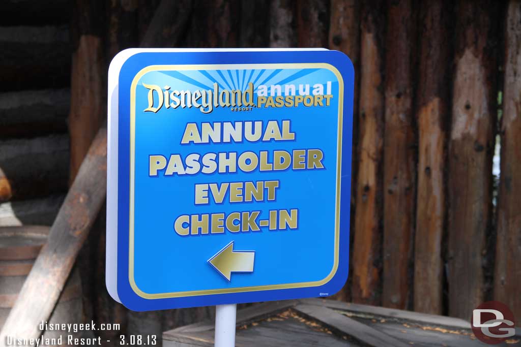 There were cast members scanning annual passes and issuing wrist bands for the Fantasy Faire.  I was able to walk right up and get one for the 4-6 preview.  No waits and they had plenty.