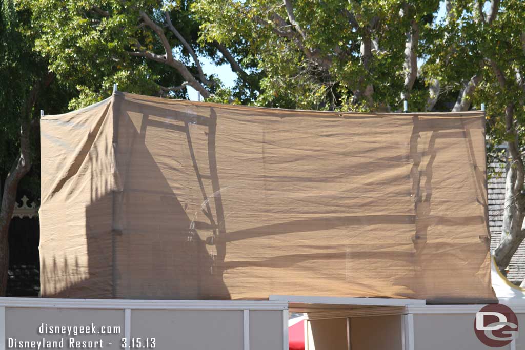 You can almost make it out through the tarp.