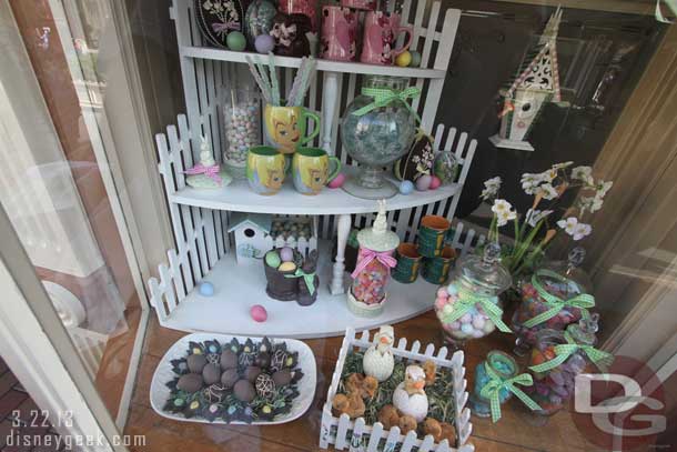 The spring/Easter windows (I stop by later when the glare is better).