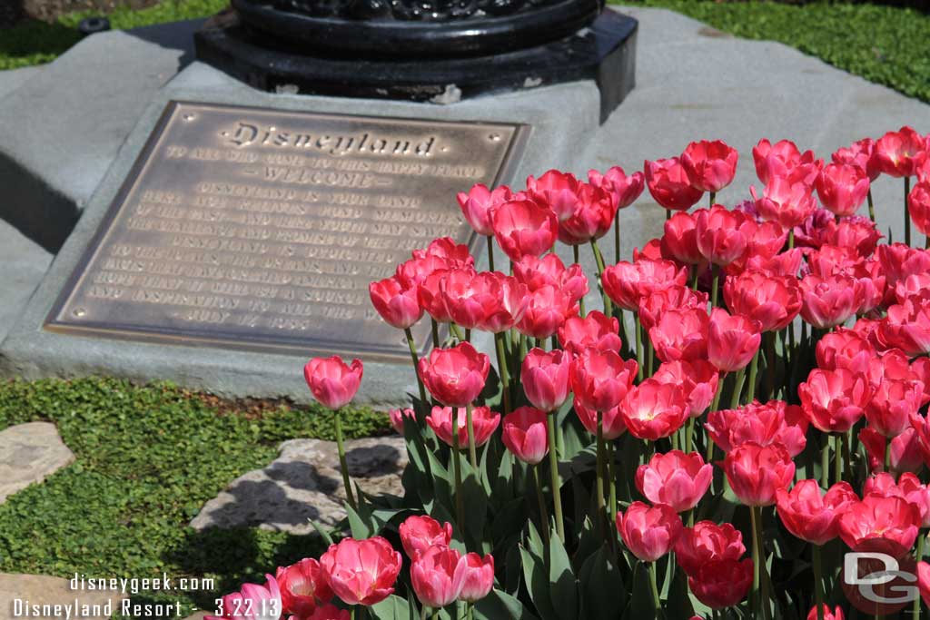 Spring is in bloom around the park. 