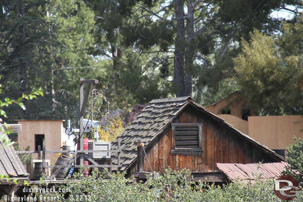 You can see Rainbow Ridge taking shape in the background.