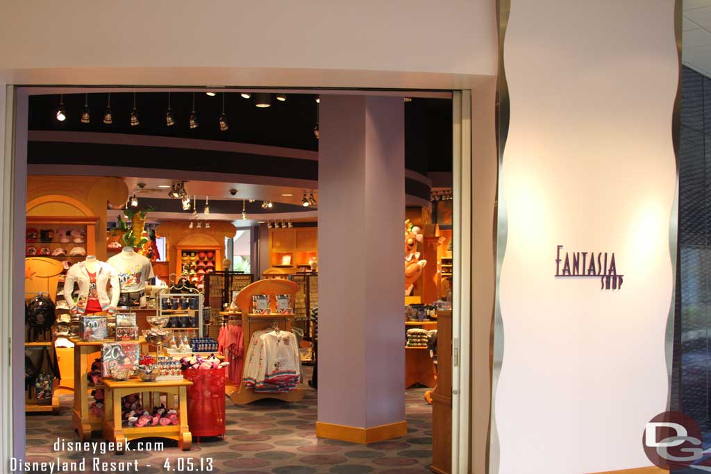 Noticed a sign up on the gift shop in the lobby now, not very big or interesting, but it does mark the entrance.