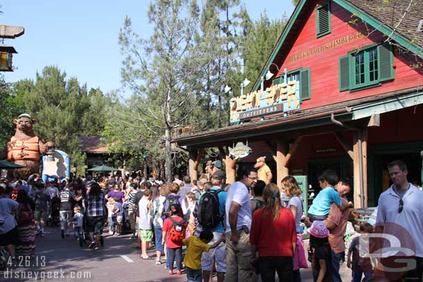 Wow a long back up for GRR.  Found out this was the Fastpass return line.