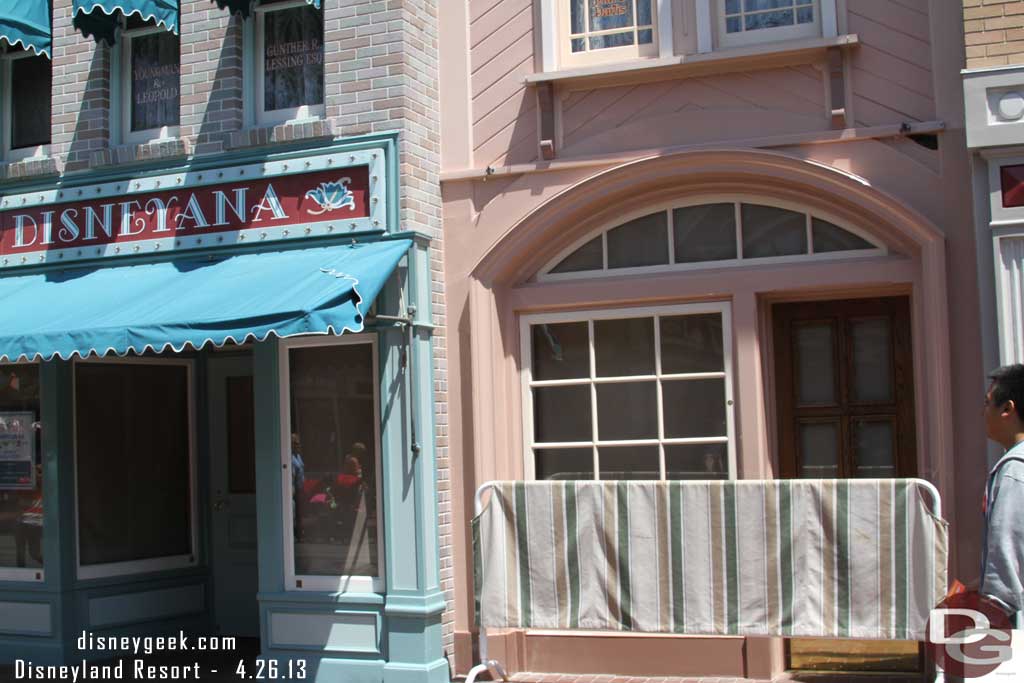 The Disneyana Store and Market House are both closed for conversion to Starbucks.