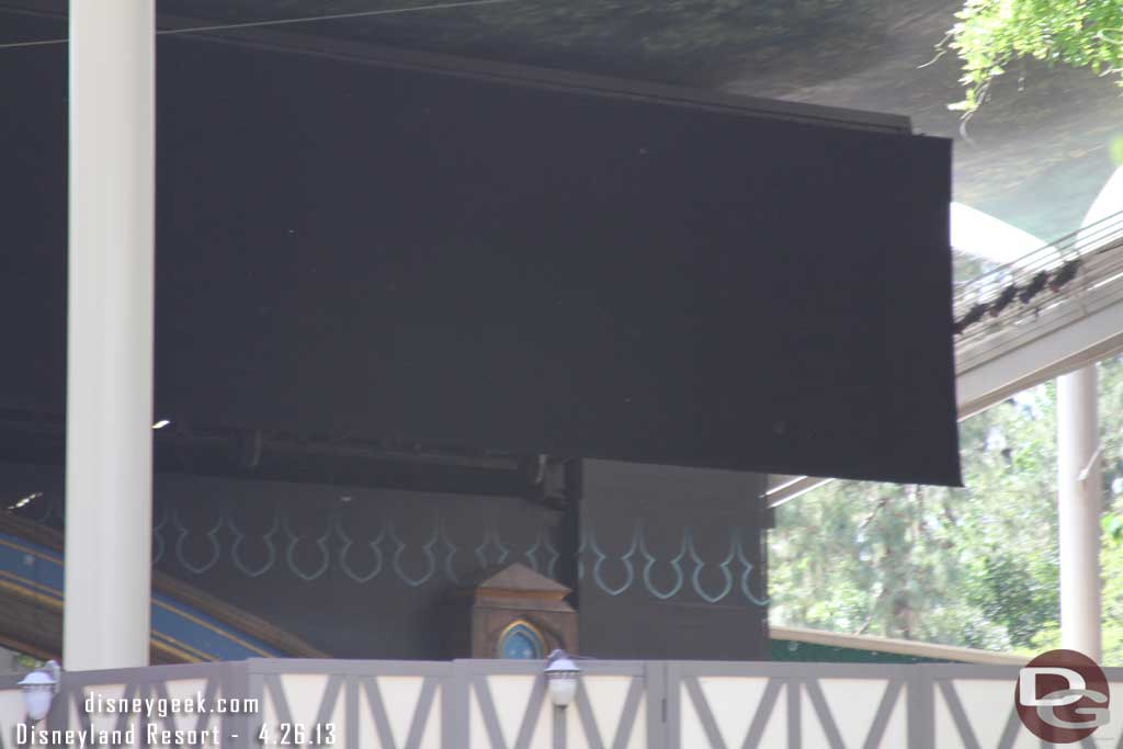 More details of the stage/sets can be seen over the wall.