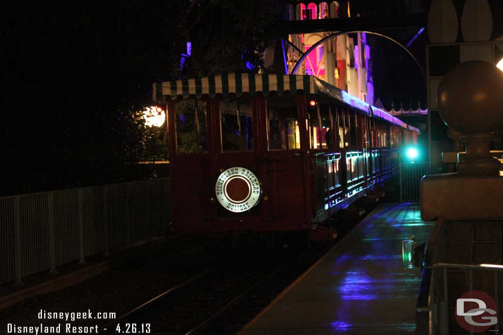 Then the next train pulled in an only a handful of guests disembarked.  I was not going to make that one either.. 