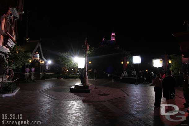 There was still media filming, interviews, going on so my hopes of getting some nice night shots of Fantasy Faire were dashed thanks to their big lights.