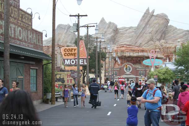 Route 66 had a fair number of guests considering the Racers did not open for a couple hours still.