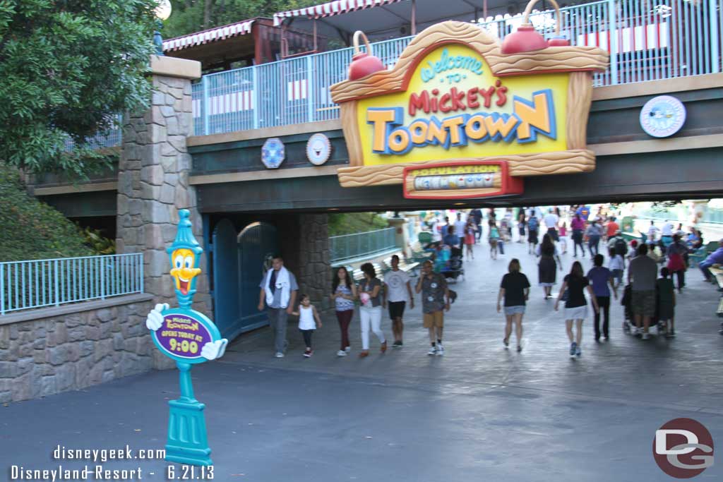 Oops wrong Toontown sign facing forward.. listing the opening vs closing.