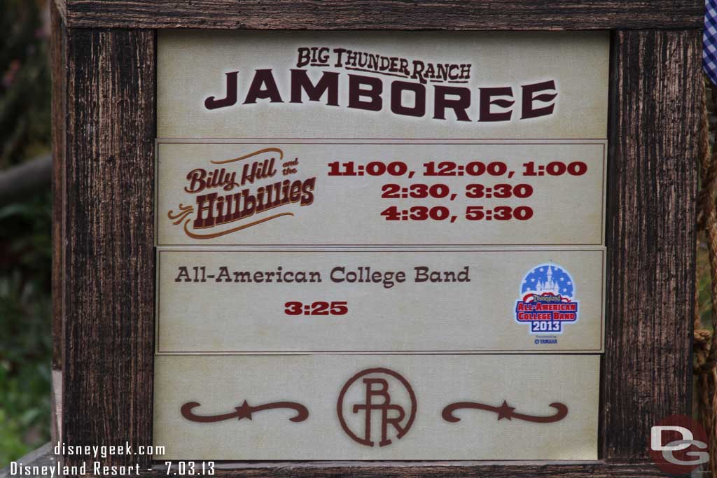 Stopped by the Jamboree to catch the Billies.  They have updated the show times to show the proper College Band time now.