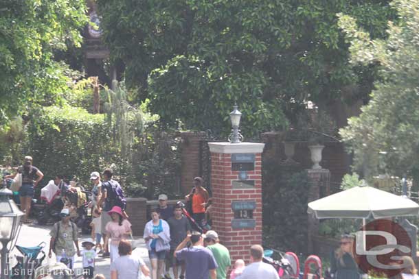 Only a 13 min wait for the Haunted Mansion this afternoon.