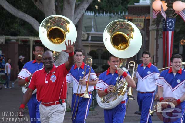 Time for the 7:15pm All American College Band set.