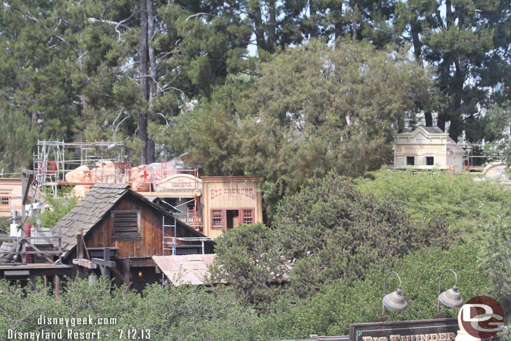 Moving over to Frontierland a check in on Rainbow Ridge.