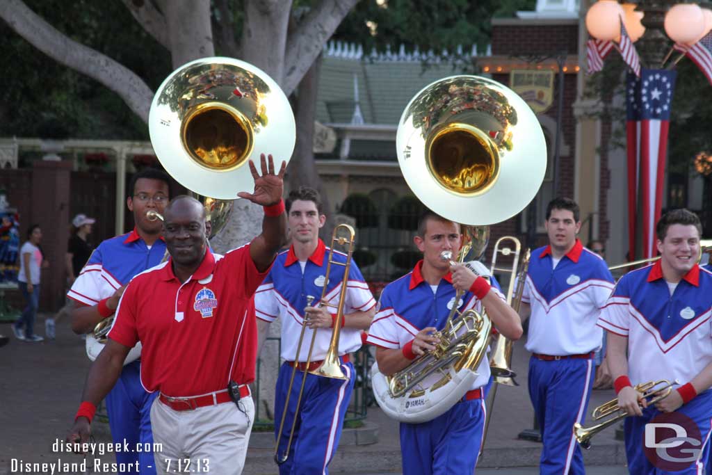 Time for the 7:15pm All American College Band set.