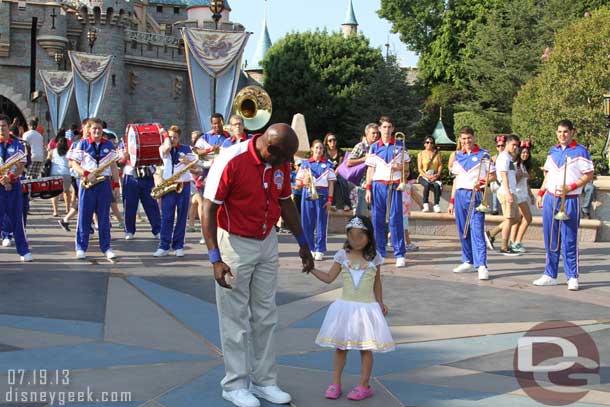 This princess came out to help Ron start the band for the finale.