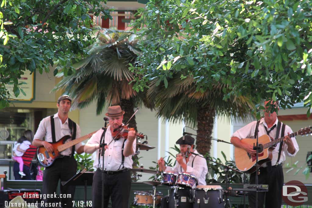 Sligo Rags performing on the Paradise Garden Bandstand.