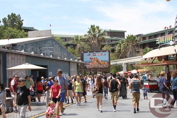 Condor Flats had a lot of guests moving about, only 35min for Soarin.