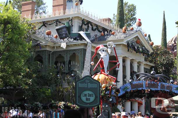 Made my way out to the Haunted Mansion.  No Fastpass so had to wait in the standby line. It was about 25 minutes or so.