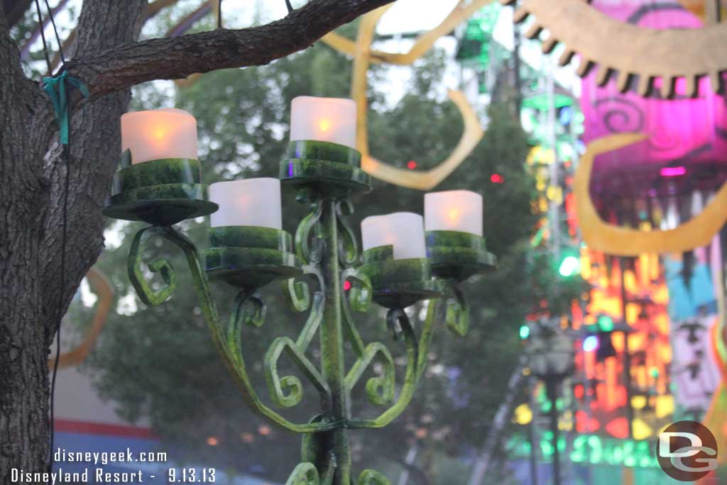 The Mad T Party had some Halloween decorations up.