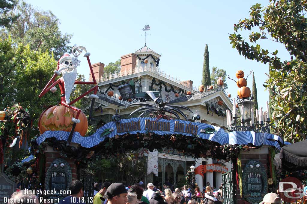 Haunted Mansion Holiday had a posted 30 minute wait, but it looked shorter (thanks to no Fastpass this season).