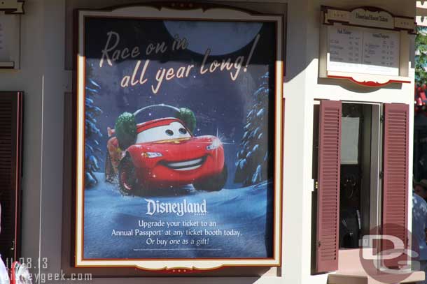 The current Annual Passholder ad.