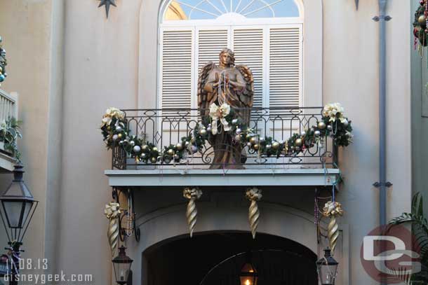 Kind of sad not to be able to visit the Angel Courtyard this year since it is now gone and off limits to regular guests (it will be the new entrance for Club 33 if you had not heard).