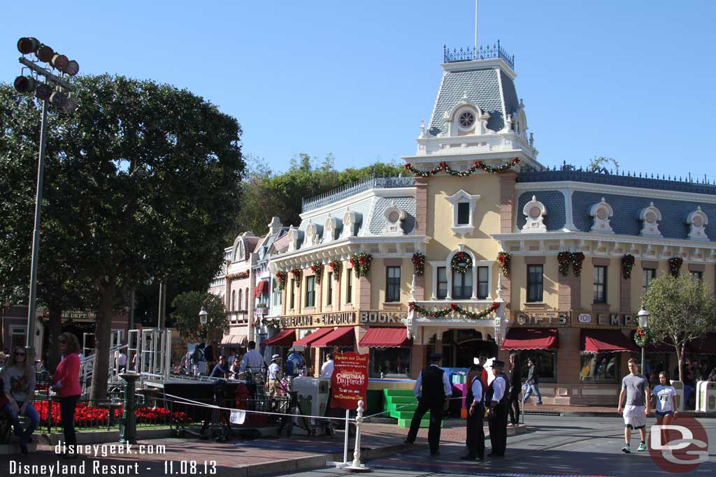 For those of you who like movie/tv magic, spoilers ahead!   Sorry...   this weekend they are taping the Disney Parks Christmas Parade that airs Christmas morning.  So all of you who think they broadcast it live or even record it close to Christmas sorry.   