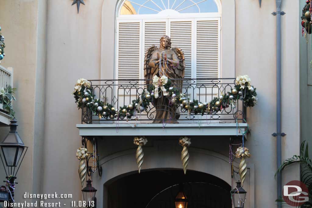 Kind of sad not to be able to visit the Angel Courtyard this year since it is now gone and off limits to regular guests (it will be the new entrance for Club 33 if you had not heard).