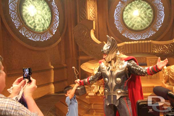 Thor then meets with each guests that would like their picture taken.