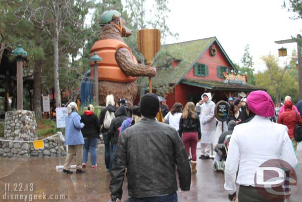 They had two lines for Fastpasses.  On the left Annual Passholders for the 9pm show, on the right anyone else for the 10:15pm show.