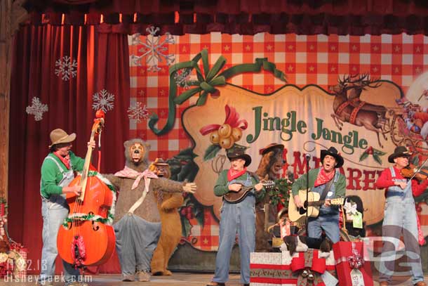 The Country Bears Join the finale.