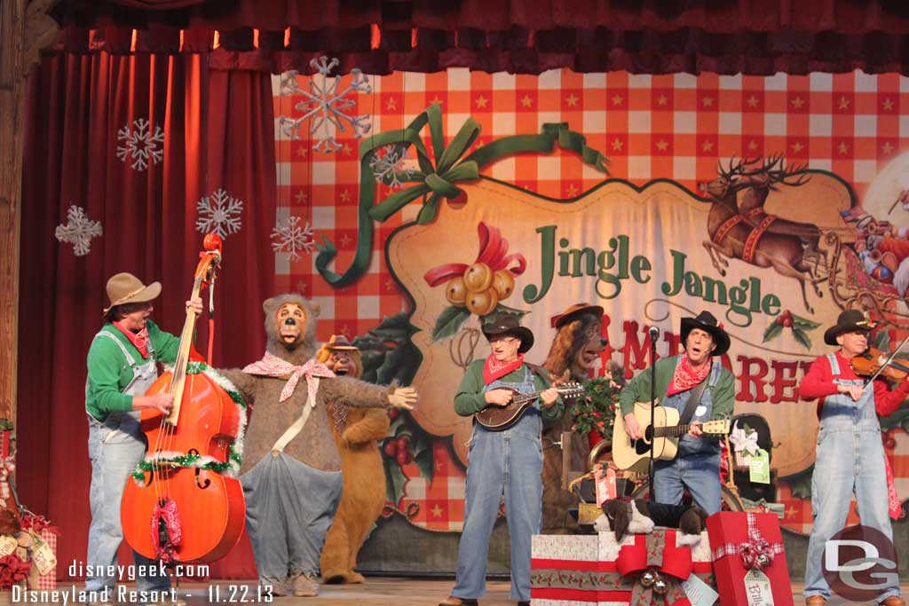 The Country Bears Join the finale.