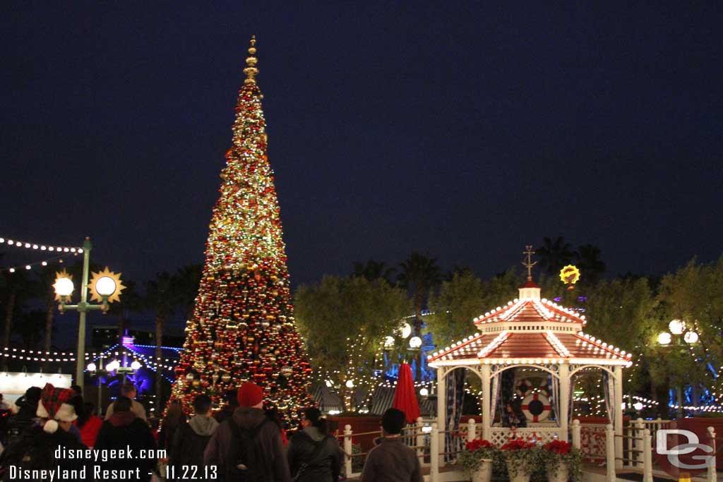 Oops the lower portion of the tree was not lit fully.