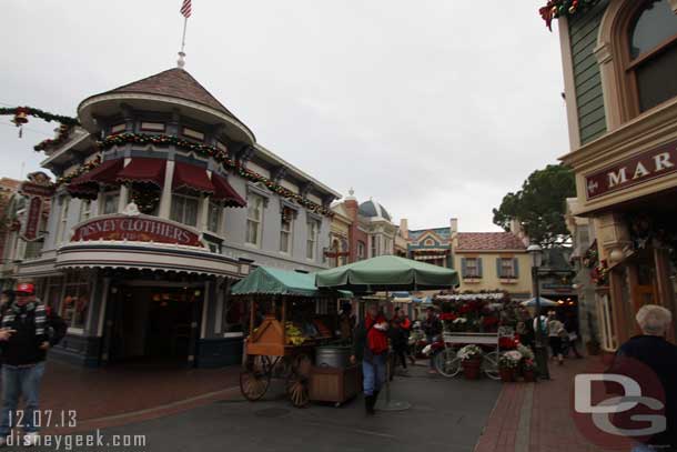 A flower market has sprung up at Center Street.