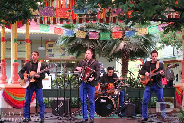 Hermanos Herrera performing at the Paradise Garden Bandstand.