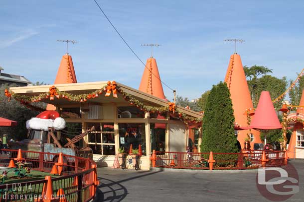 The Cozy Cone with Santa Mater out front