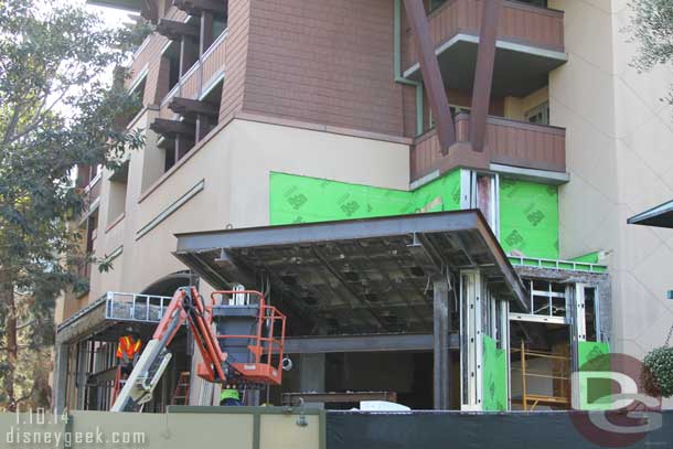 A check in on Starbucks in Downtown Disney on the way to the parks.