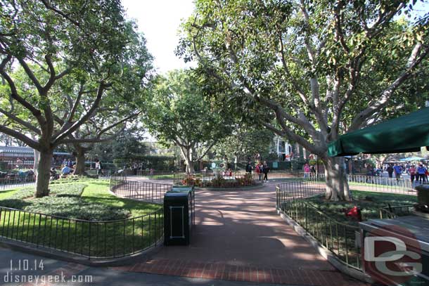 With Haunted Mansion closed this area of the park is peaceful.