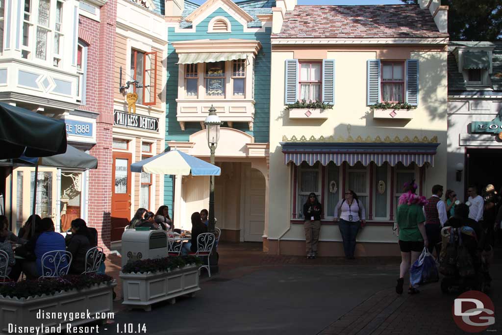 The last pieces of the Flower Market are gone.  That did not last long.