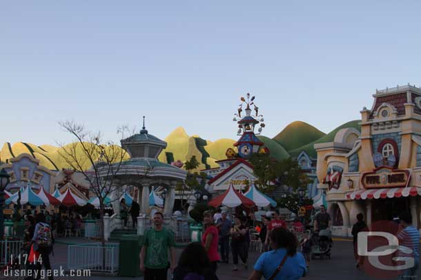 Christmas decorations have been removed from Toontown now.