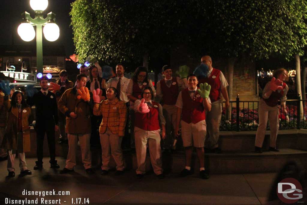 Cast Members waving good bye to everyone.  I always find this a bit odd.  Seems they should be helping with the traffic flow instead.  Or at least out in the crowd. Instead they were creating a bottle neck as guests like me stopped for pictures or others stopped to talk or wave.