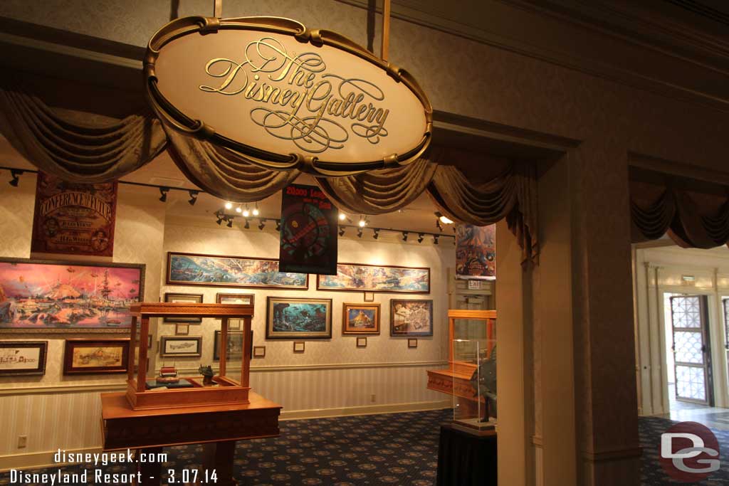 The Disney Gallery area (for those not familiar with it, this area is in the Opera House lobby, in the far right you can see the door leading to Main Street).