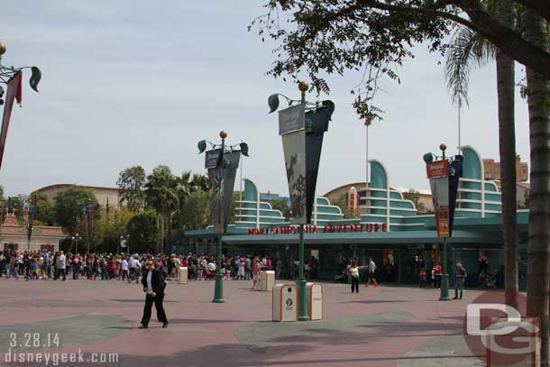 The line to get into DCA stretched to the compass in the center of the Esplanade.  There were only a handful of gates open.