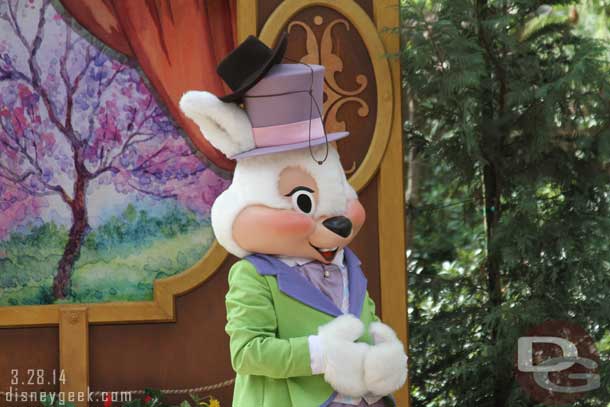 A cast member shared their cowboy hat with Mr. Easter Bunny.