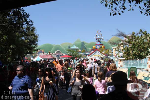 A lot of guests walking to and from Toontown this afternoon.