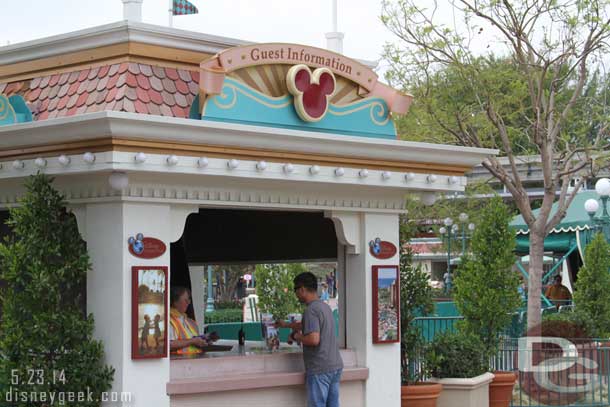 The information kiosk was open with park maps, no time schedules though.