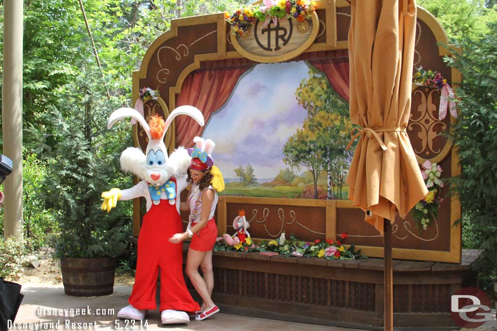 Roger Rabbit showed up while I was there (also Brer Bear, Rabbit from Winnie the Pooh, and Baloo were available for pictures)