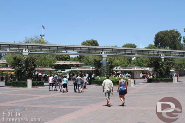 No lines to get into the parks right now.  It was just after 1pm.