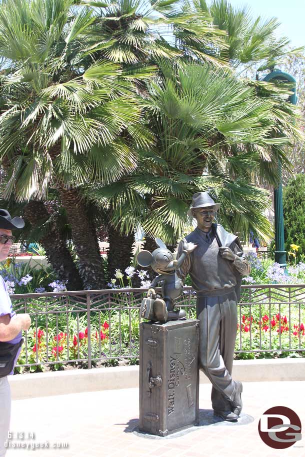 Storytellers Statue in Carthay Circle on Buena Vista Street.