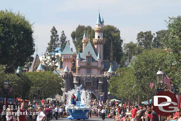 The Frozen pre-parade making its way onto Main Street USA.  Note it only runs before the 4:00pm Soundsational Parade.